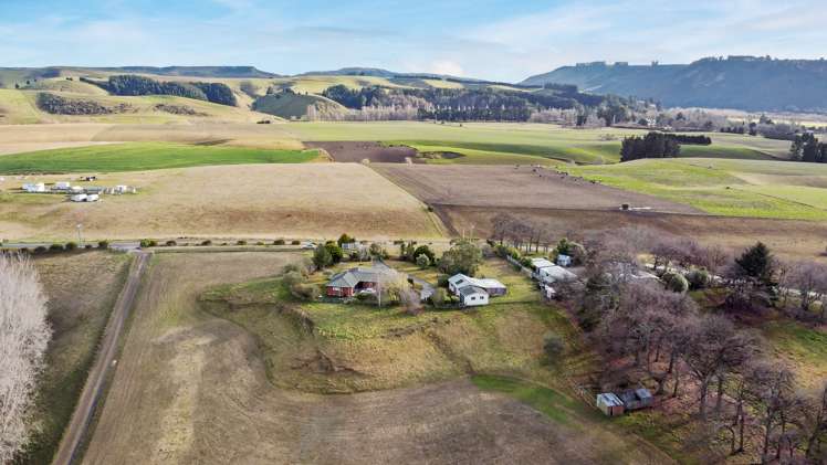 141 Gordons Valley Road Maungati_19