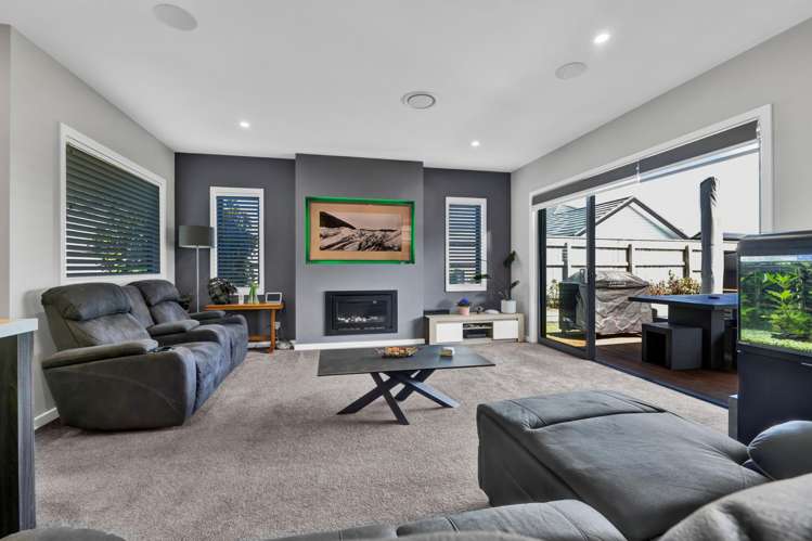 17 Honeyfield Drive Whalers Gate_6