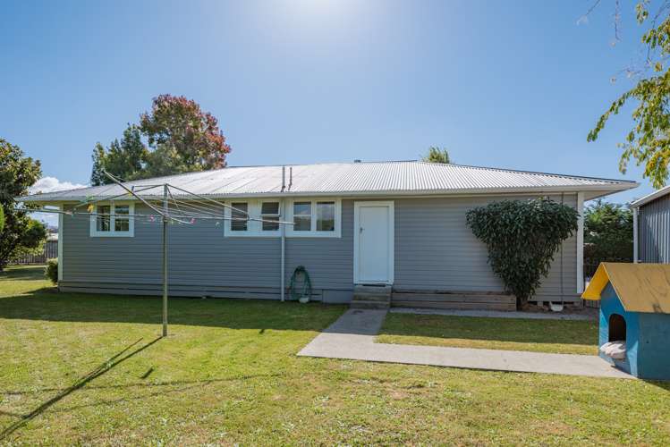 19 Glenroy Crescent Springlands_23