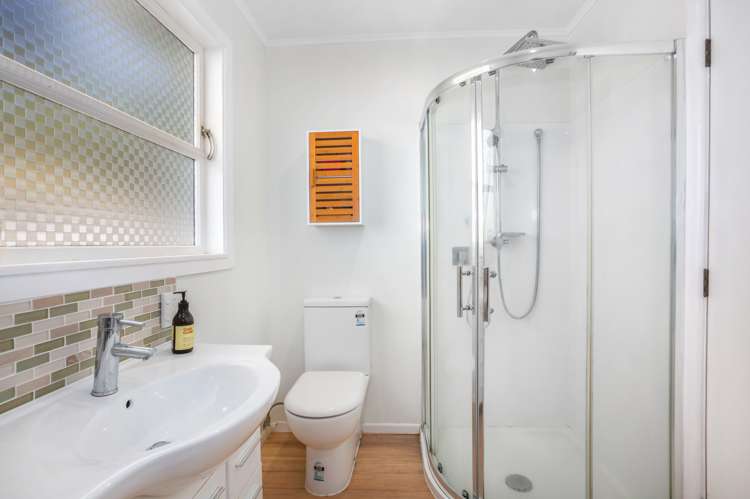 9 Brora Crescent Papakowhai_9