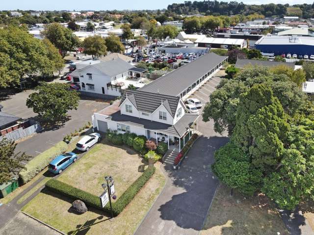 60 Plymouth Street Whanganui Central_1