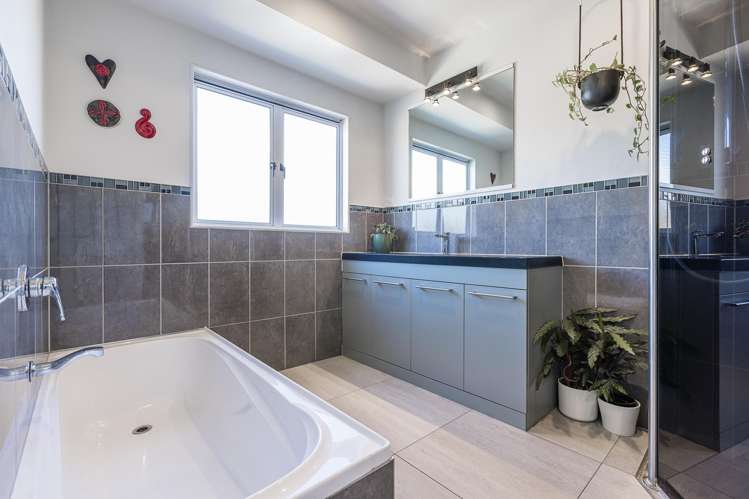 123 Middle Road Havelock North_15