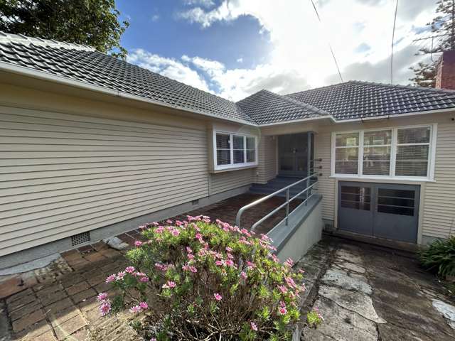 12 Robley Crescent 1670_2