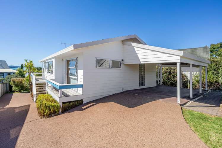 16 Arohia Place Snells Beach_30