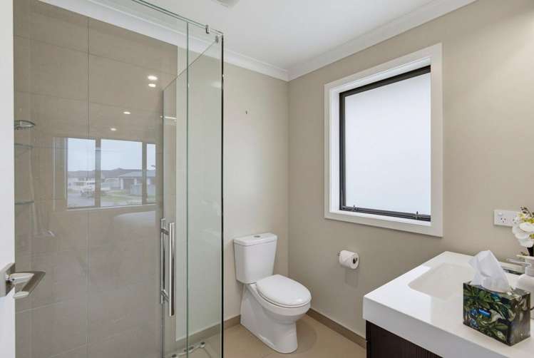 35 Waipunahau Road Waikanae_22