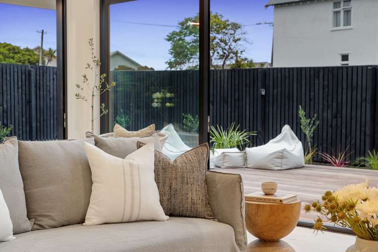 36 Colenso Street Sumner_6