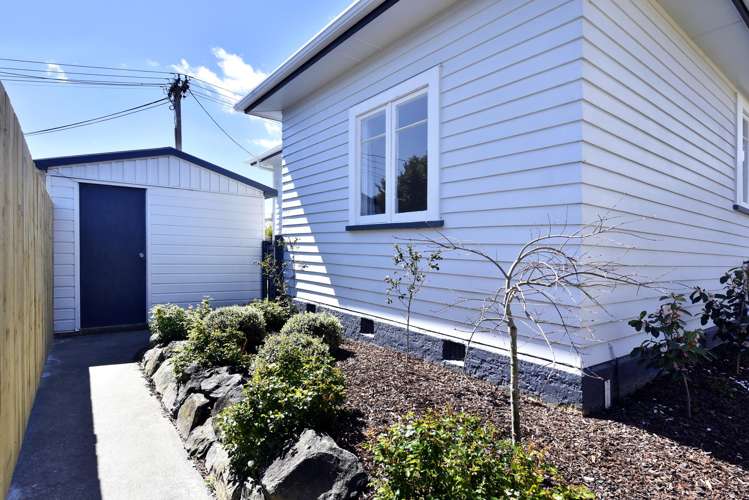 1/16 Newall Avenue Stoke_22
