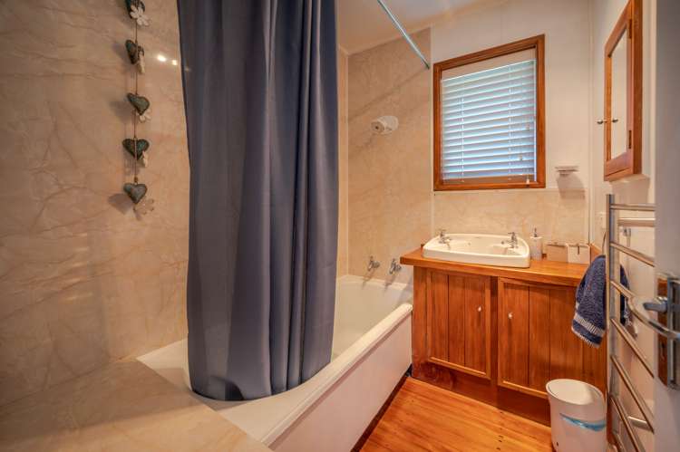 7 Watson Street Akaroa_12