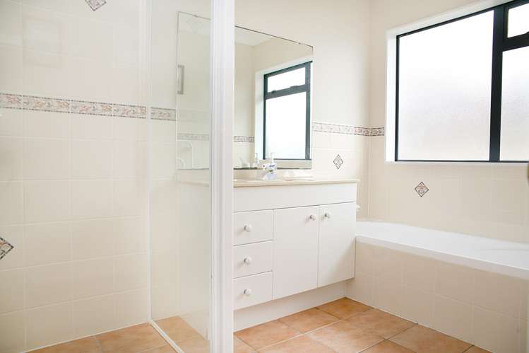 25 Crannog Fen Wattle Downs_14