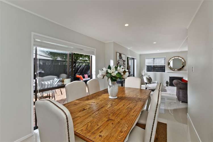 2/4 Holiday Road Milford_9