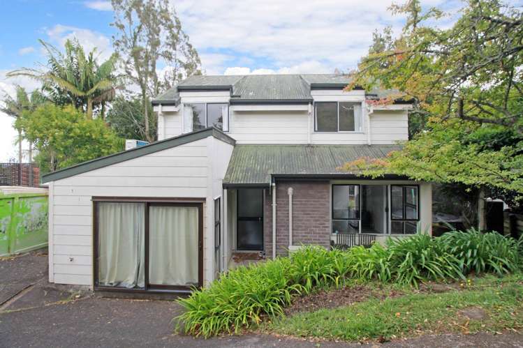 1/141 Bradbury Road Botany Downs_0