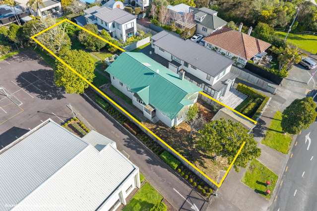 Bungalow with Big Potential in Grey Lynn