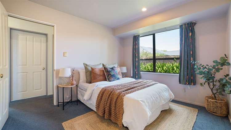 21 Springs Road Hornby_13