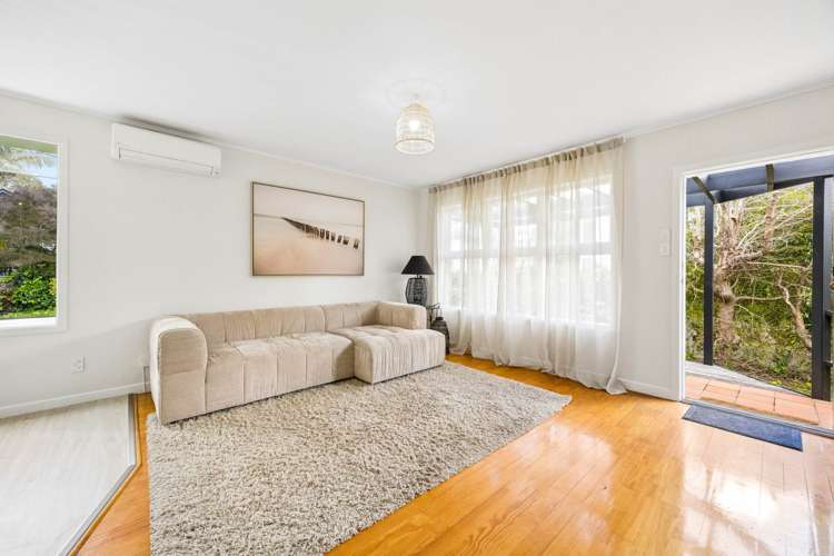 2/81A Kings Road Panmure_8