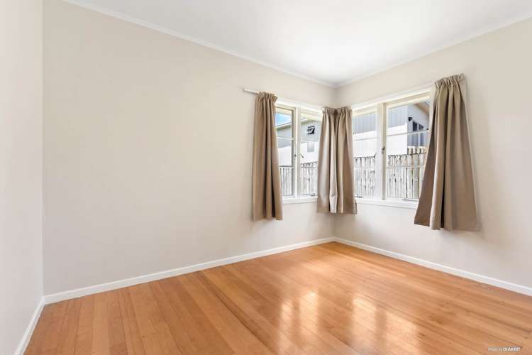 72a Kervil Avenue Te Atatu Peninsula_10