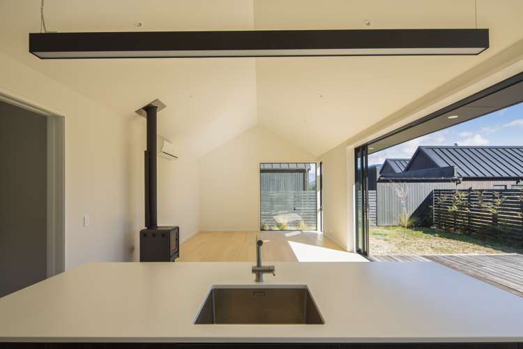 8 Parera Lane Jacks Point_4