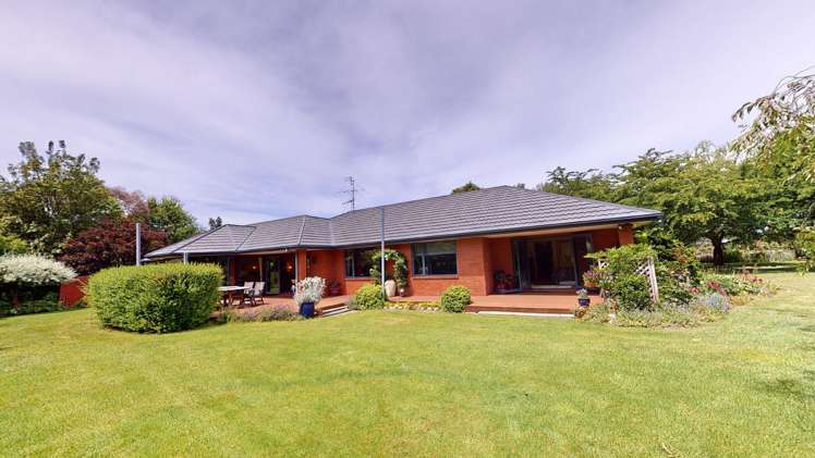 20 Grayburn Road Elgin_23