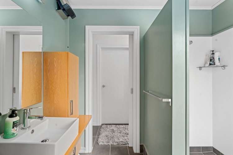 192 Heaney Road Cromwell_25