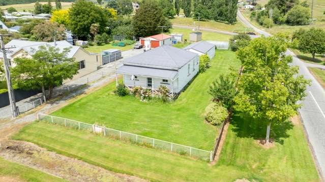 38 Scotswood Street Waikaia_1