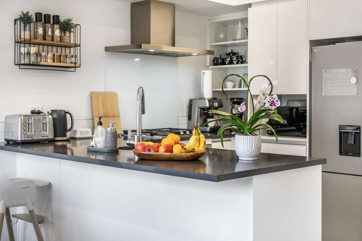 10 Malcolm Calder Road_2