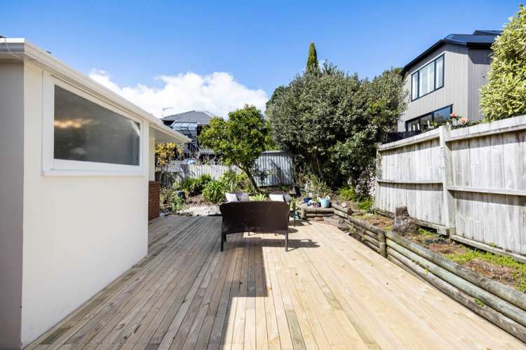 3/3 Seaview Road Milford_8