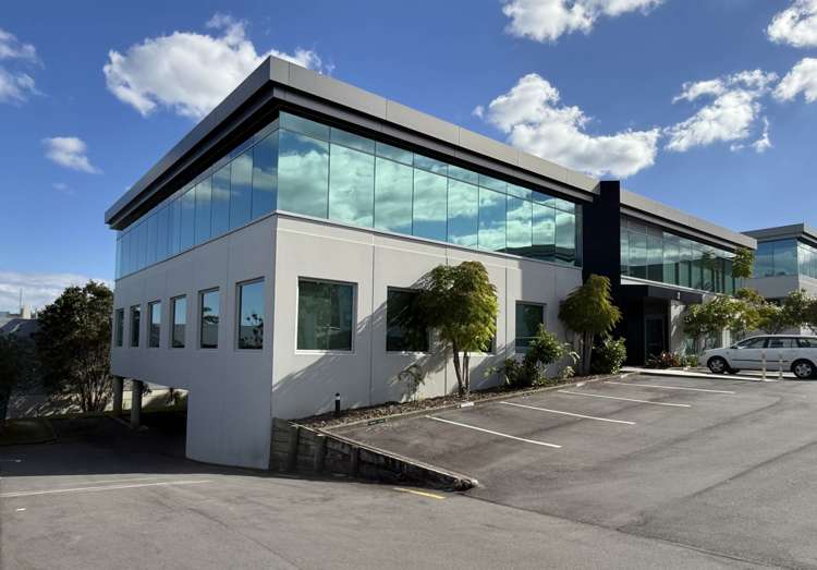Unit 2C/5 Ceres Court Rosedale_5