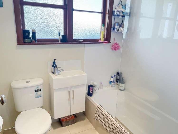 8 Atiawa Crescent 1369_5