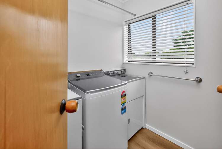 14 Channing Crescent Botany Downs_22