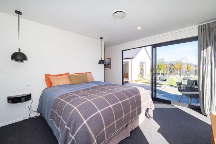 9 Redhaven Rise Netherby_21