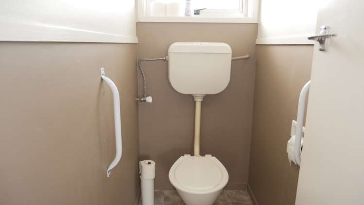 2/12 Grey Street Putaruru_10