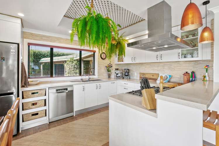 128 Wairau Road Oakura_0