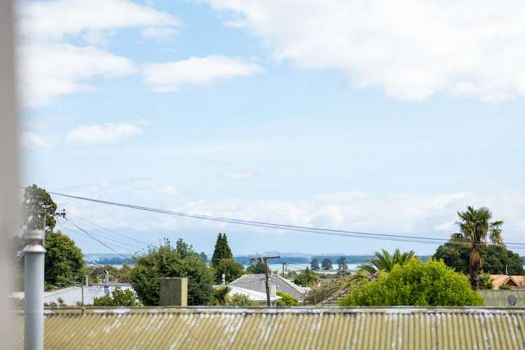 2/10 Chisnall Street Stoke_29