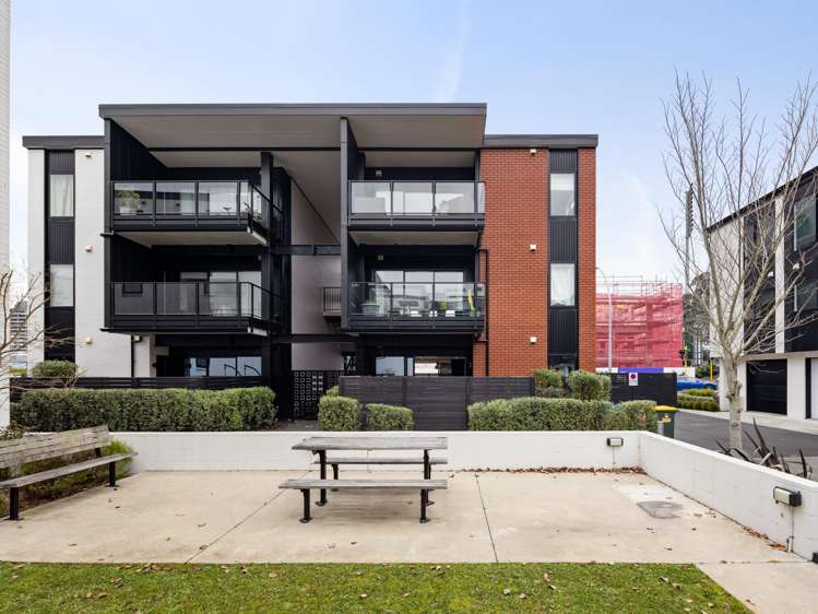 1/182 London Street Hamilton Central_13