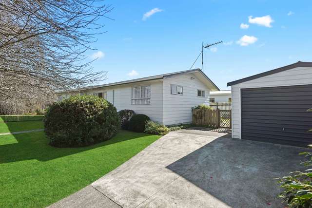 4A & B Hibiscus Avenue Hamilton Lake_2