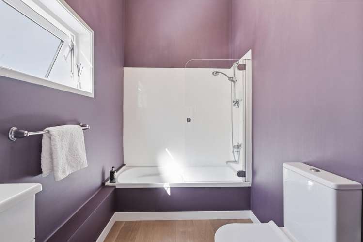29 Pelorous Street Paparangi_13