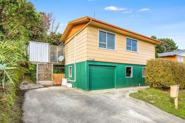 88 Arahura Crescent Waitangirua_4