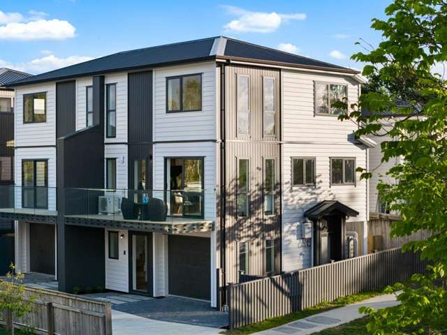 BRAND-NEW DUPLEX HOMES IN PAPATOETOE!