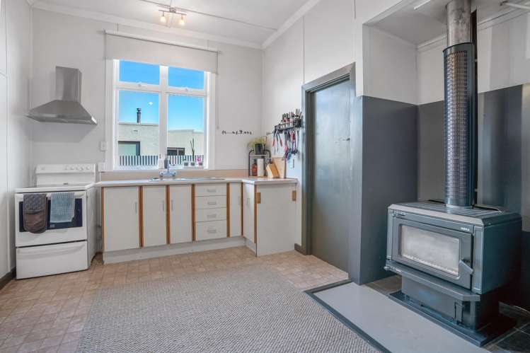 38 Queen Street Winton_14