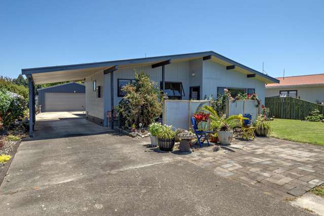 Spacious, Bright and Move-In Ready