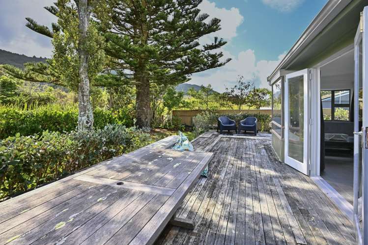 8 Katrin Place Mahanga_21