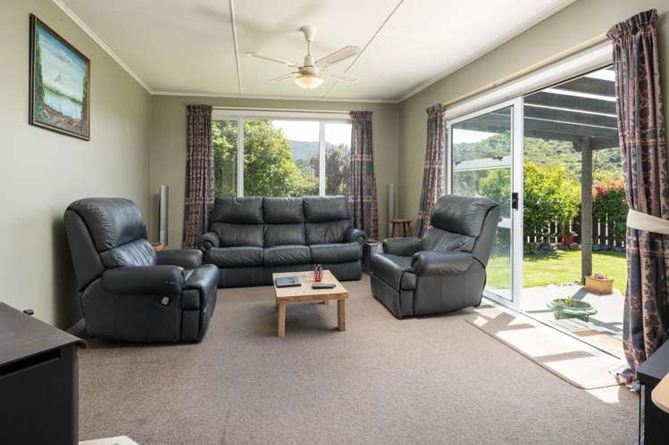 169 Waikawa Road Picton_4