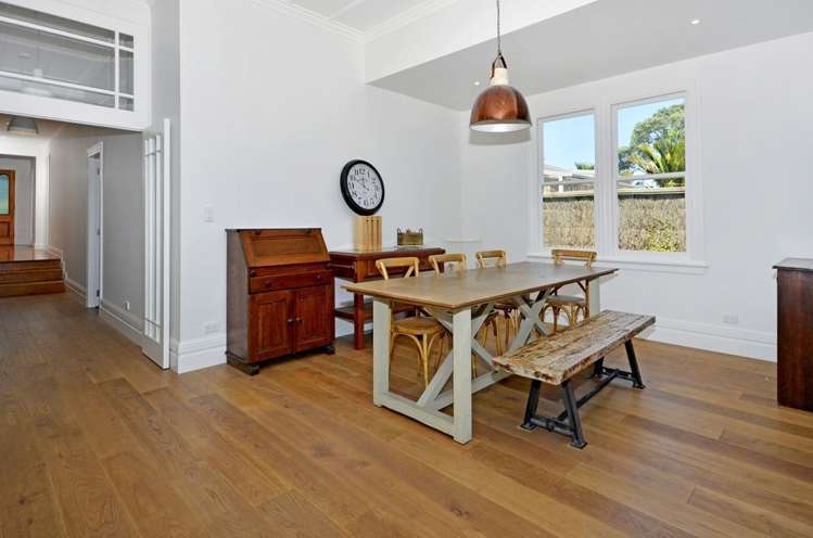 28 Mozeley Avenue Devonport_10