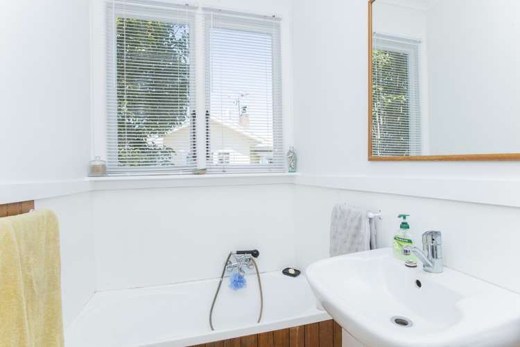 177 Rutene Road Kaiti_14