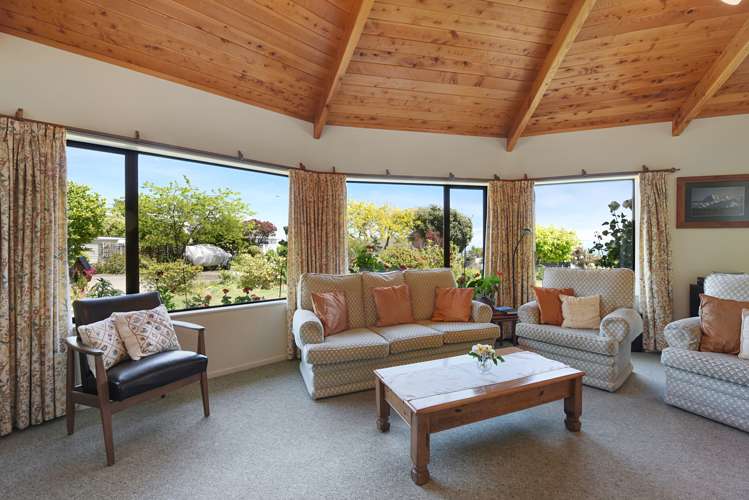 2 Ruffell Place Atawhai_1