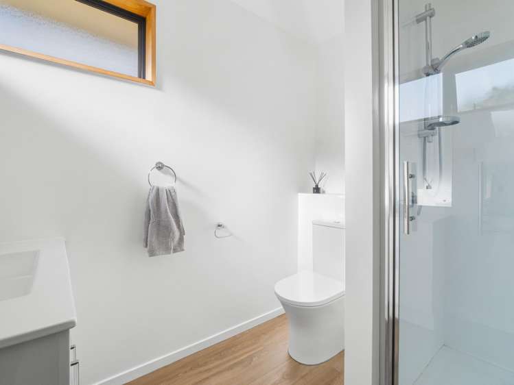 672 Highfield Road Burnham_11