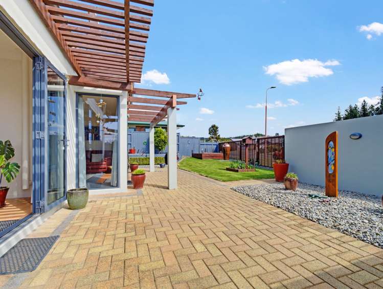 15 Edward Payton Grove Pukehangi_29