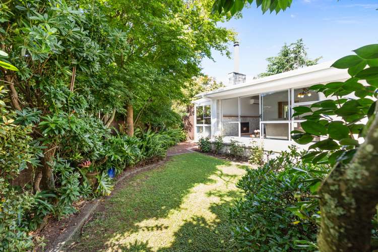 80 Lewis Street Glenview_11