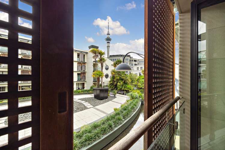 1I/22 Pakenham Street East_0