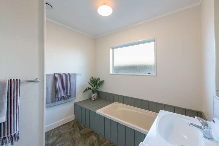 369 Nayland Road Stoke_13