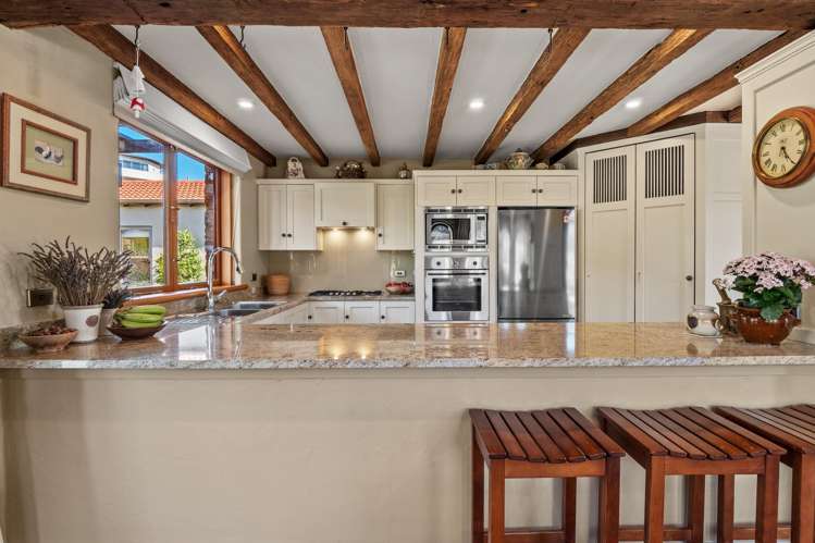 1 Garland Terrace Kelvin Heights_10